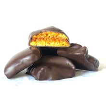 Load image into Gallery viewer, 3oz Grapefruit Wildflower Honeycomb - LIMITED EDITION