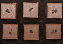 Load image into Gallery viewer, Salted Caramel Milk Chocolate Truffle cocoa powder hearts of 2.4oz 6 pieces per box black Hawaii Sea Salt